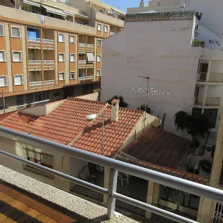 2-bedroom Ideally Located Between The Sea And The City Center